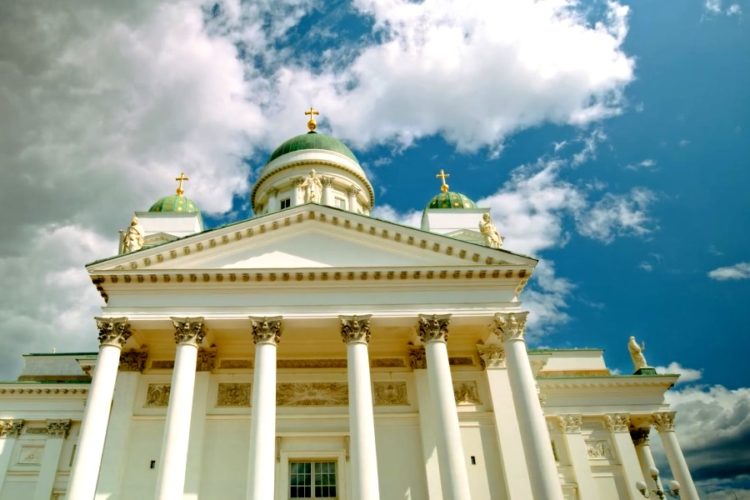 Правительство Финляндии призывают быстрее одобрить российский "Спутник"