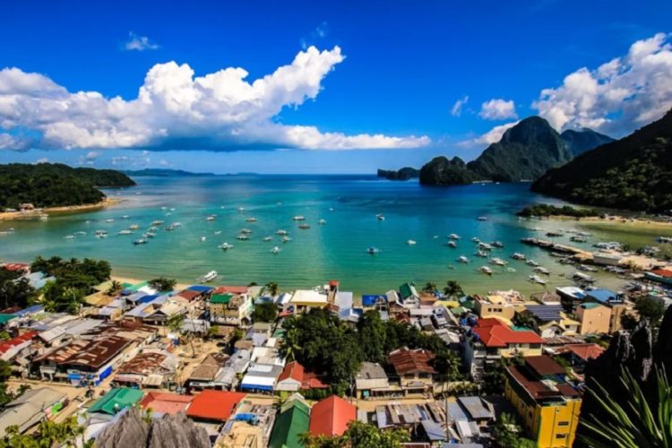 новость 19-09-2021 На Филиппинах ввели самые строгие ковидные ограничения