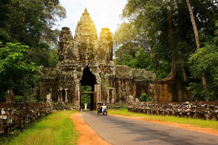 новость 09-09-2021 Министерство туризма Камбоджи анонсировало снятие запретов