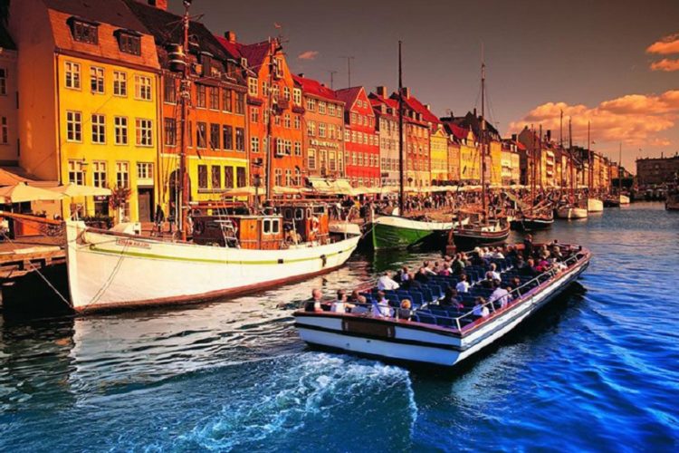 новость 27-09-2021 Обнародованы условия въезда россиян в Данию