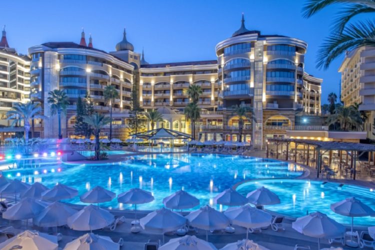 новость 08-09-2021 Турецкие отельеры закрывают отели досрочно