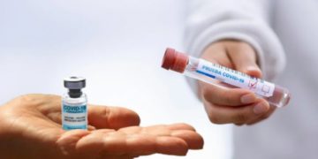 новость 22-09-2021 Где россияне могут привиться одобренной в ЕС вакциной