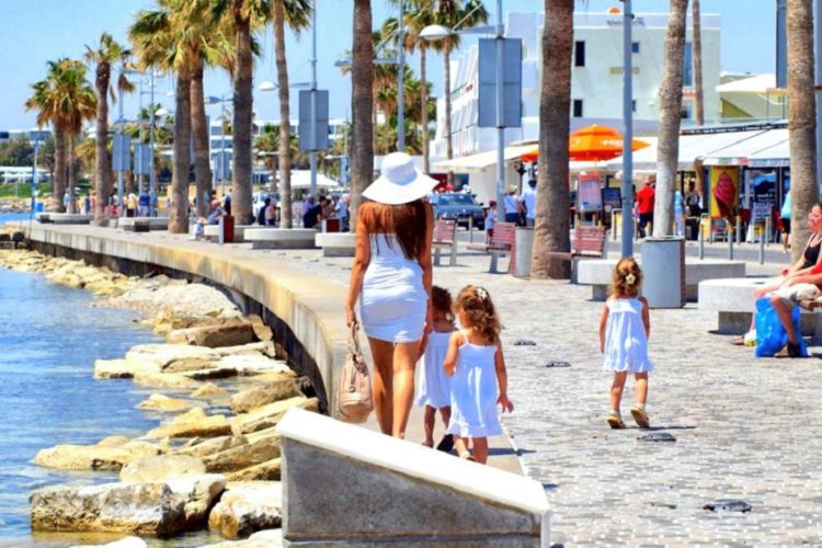 новость 21-09-2021 Россия лидирует по туристическому потоку на Кипр