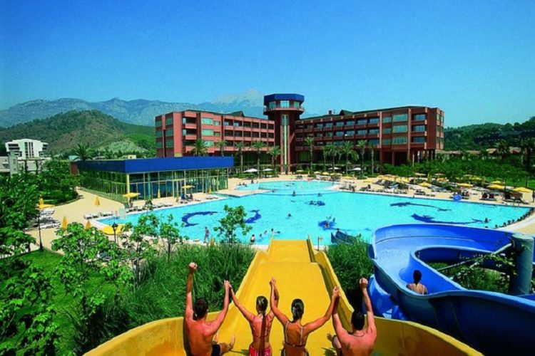 новость 28-09-2021 В августе Турция не побила июльские показатели по турпотоку