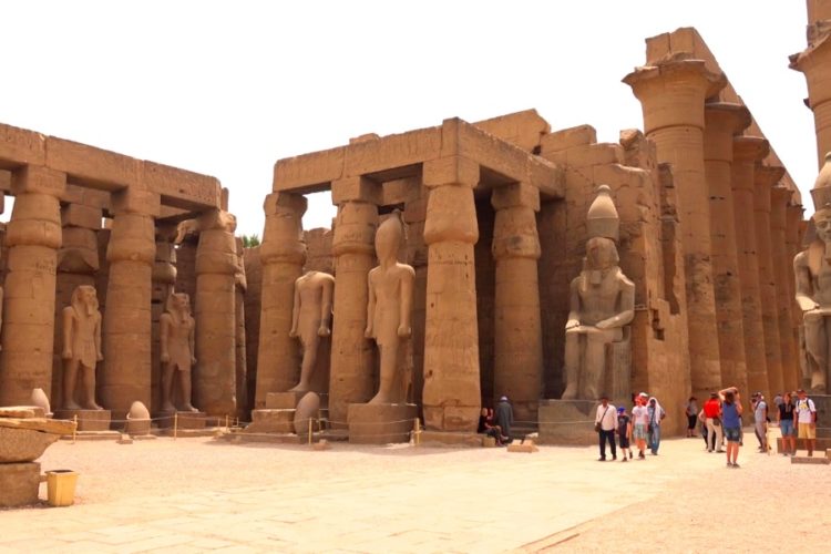 Туроператоры определились с регионами вылета в Египет