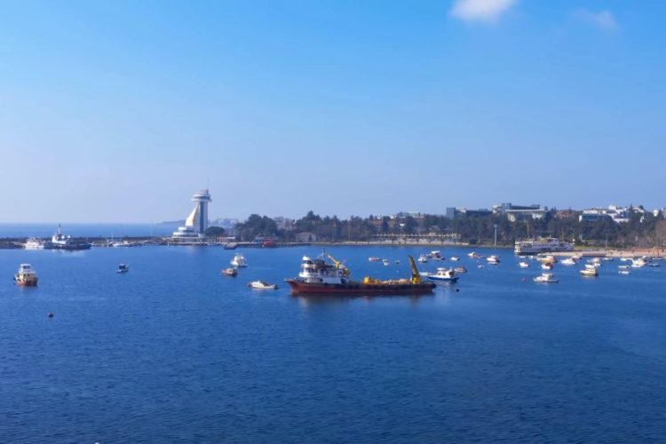 Официально: Какие новые ограничения распространяются на туристов в Турции