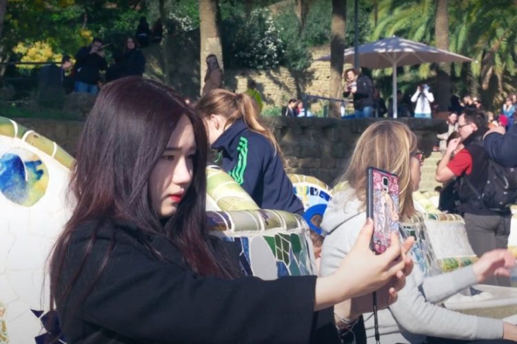 Испанцы сообщили, каких туристов считают рассадником коронавируса