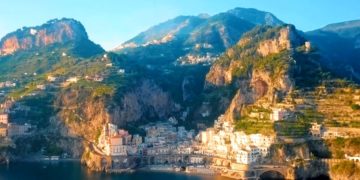 В Италии просят туристов опомниться и не воровать