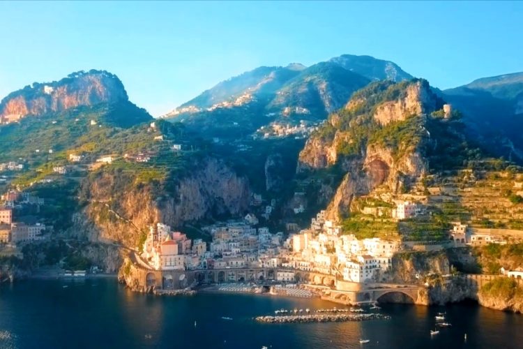 В Италии просят туристов опомниться и не воровать