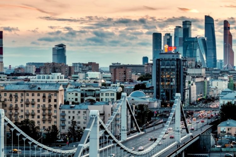 Иностранцев в Россию будут приглашать иначе