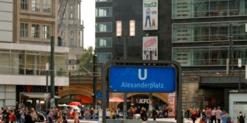 Почему российские туристы хотят поехать в Германию?