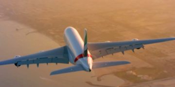 Авиакомпания Emirates начинает набор экипажей из всех стран