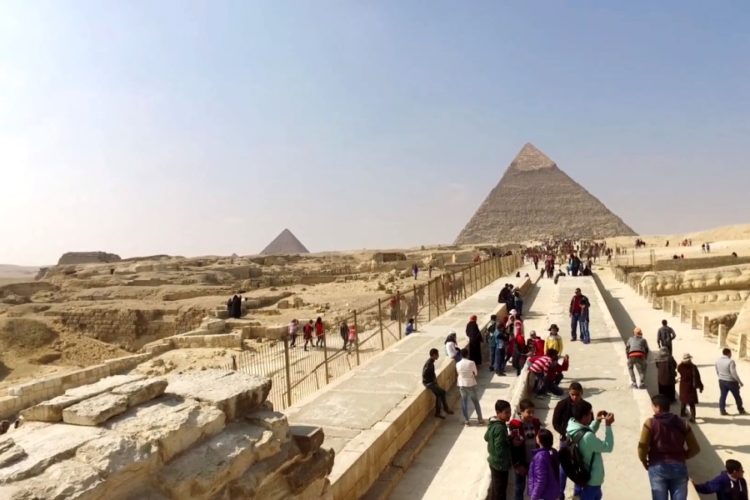 В Египте уберут туристических работников, помогающих иностранцам сэкономить