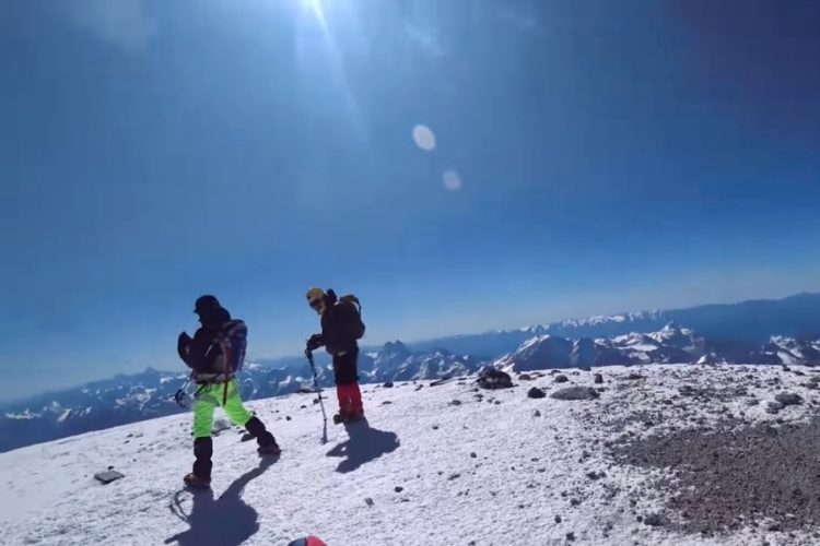 Названа основная проблема "туристического" Эльбруса