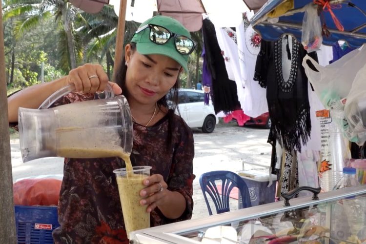 Торговцы острова Пхукет не видят притока туристов