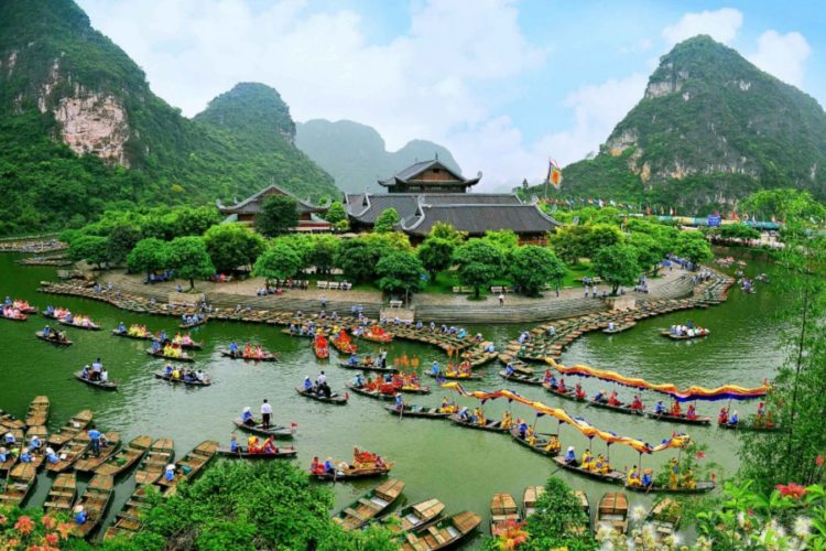 новость 31-10-2021 Туристы смогут посещать Вьетнам без соблюдения карантина