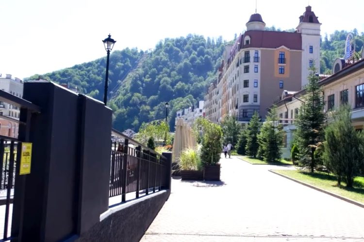 На курорте «Роза Хутор» проходит важное российско-китайское мероприятие