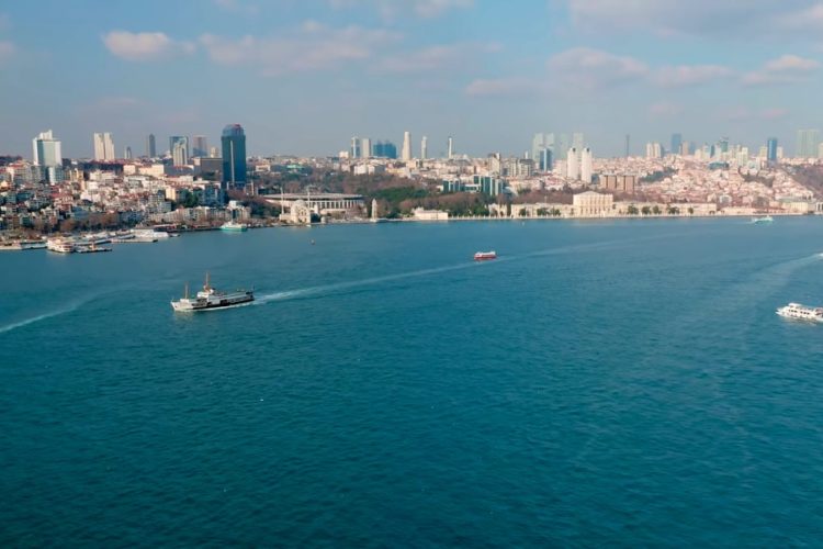 Отелям Турции напомнили, кто должен оплачивать изоляцию туристов