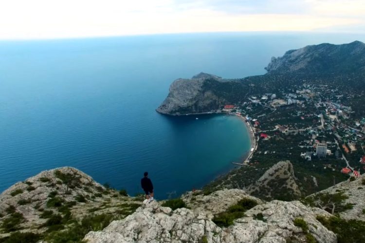 В Крыму таки ужесточили требования для туристов