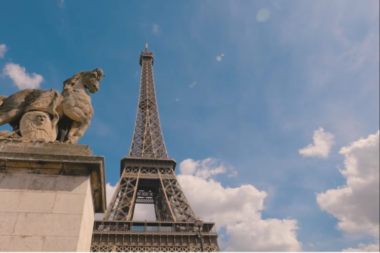 Систему санитарных пропусков во Франции могут продлить до лета