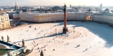 В Санкт-Петербурге ввели ужесточения, но туристы их могут частично обойти