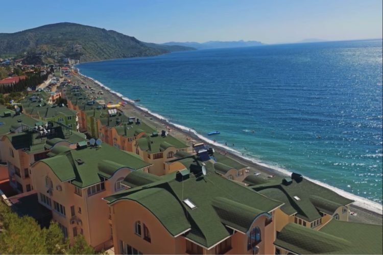 Стало известно, как россияне отреагировали на погоду на Юге