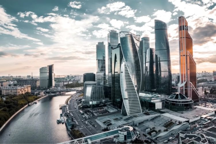 Наличие анкет на портале Госуслуг будут проверять сотрудники авиакомпаний