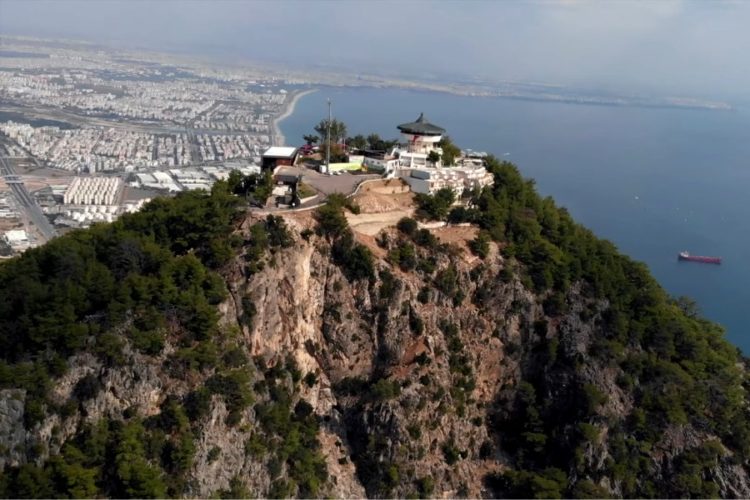 Маршрут Москва-Анталья стал самым загруженным в мире