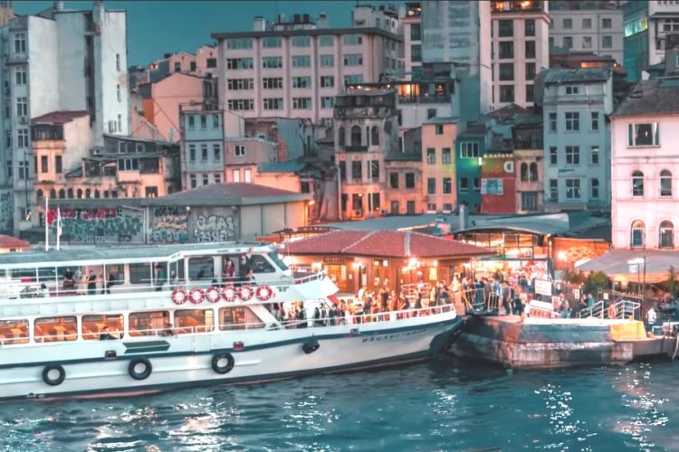 Чартерные рейсы в самое популярное государство продлевают