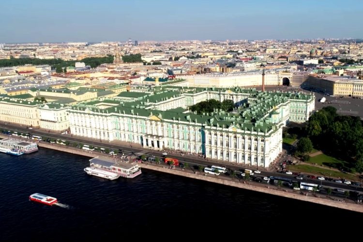 В Эрмитаже возник серьезный конфликт из-за QR-кода