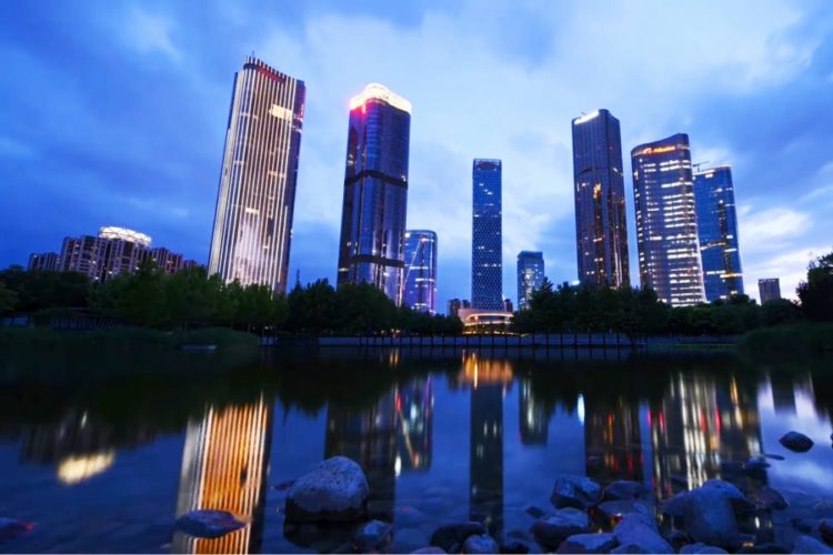 Китай внедряет агрессивную политику ради запуска туризма