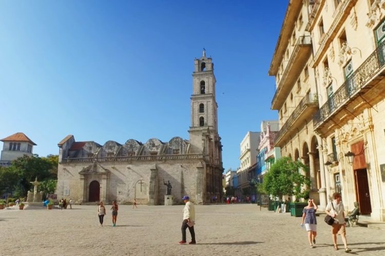 Авиакомпании начали перезапускать рейсы в Гавану