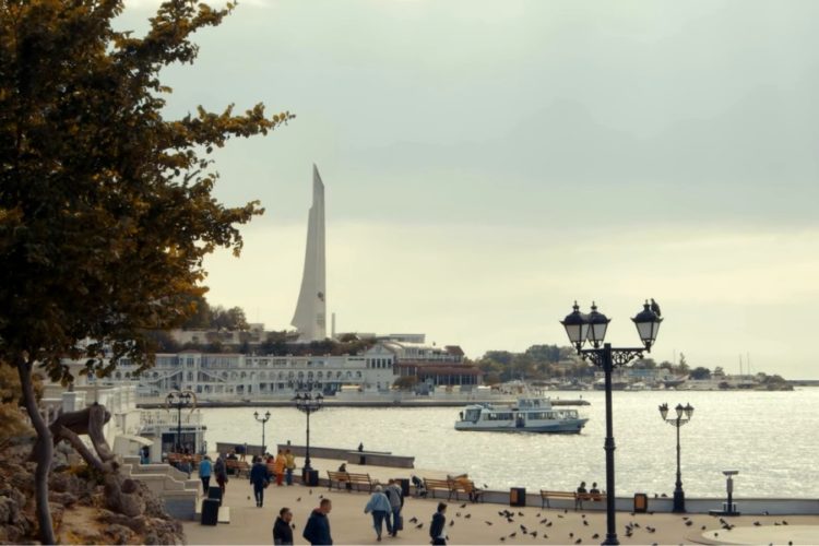 Крым стоит в очереди за спасением для туризма