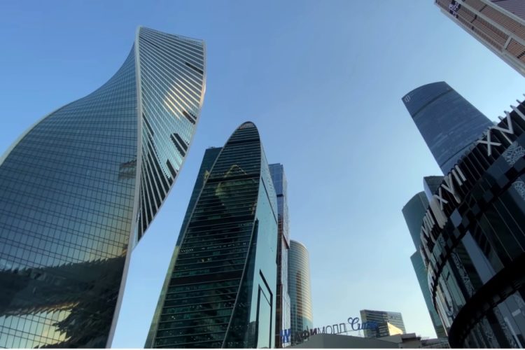 Карантин в Москве: Что нужно знать туристу