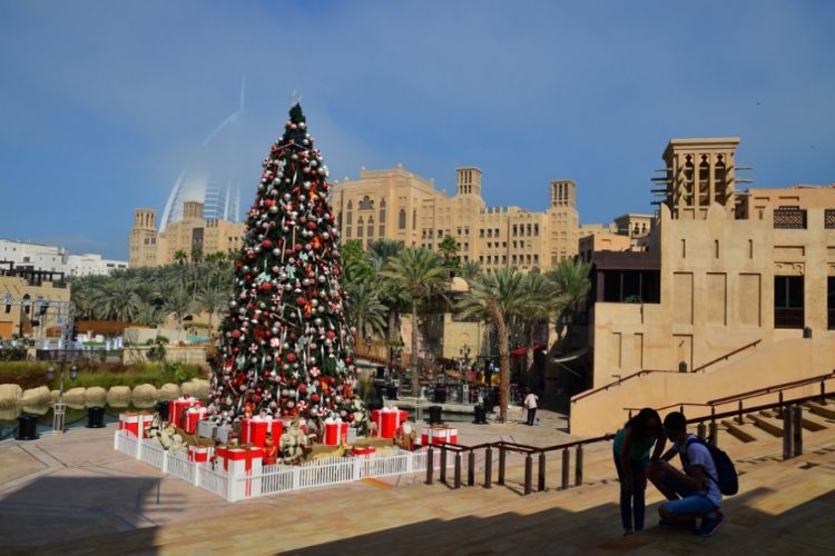 новость 05-11-2021 На новогодние каникулы улететь в ОАЭ можно за 18 тысяч рублей