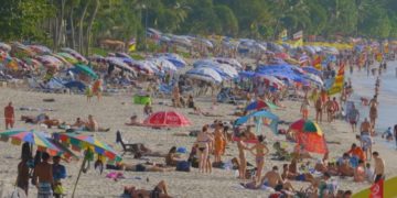 Таиланд будет вакцинировать иностранцев на 14-дневном карантине