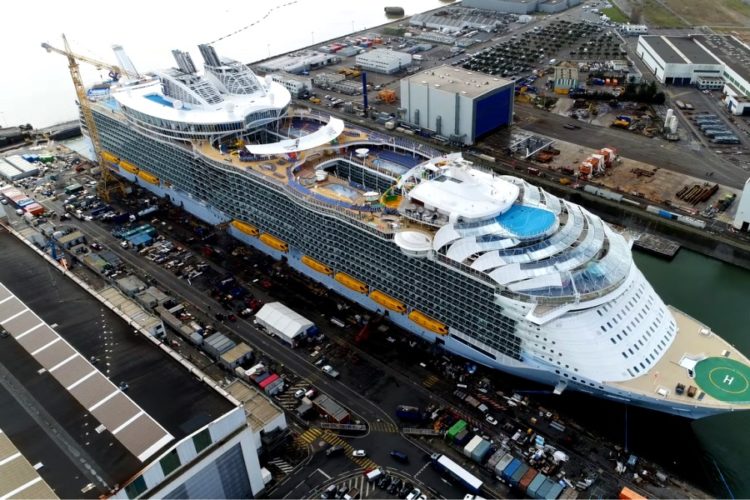 Поедут ли россияне в самый длинный круиз в мире?