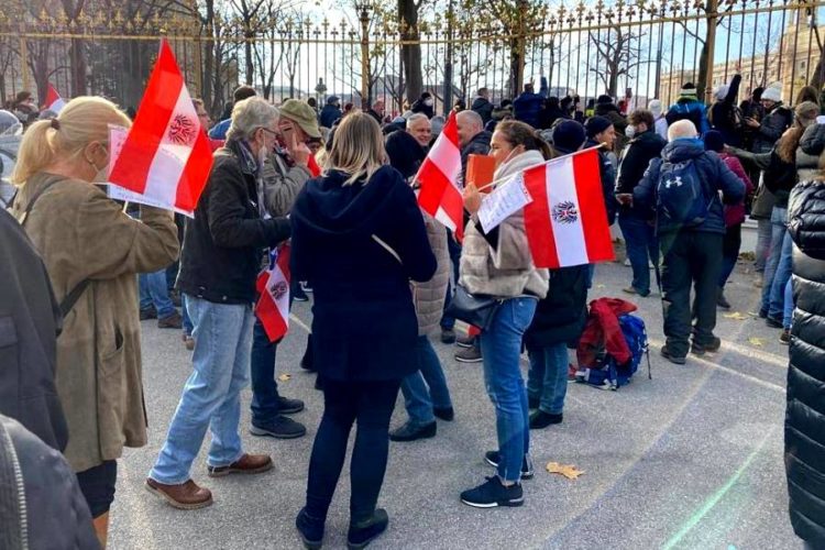 Европу накрыли мощные протесты в минувшие выходные