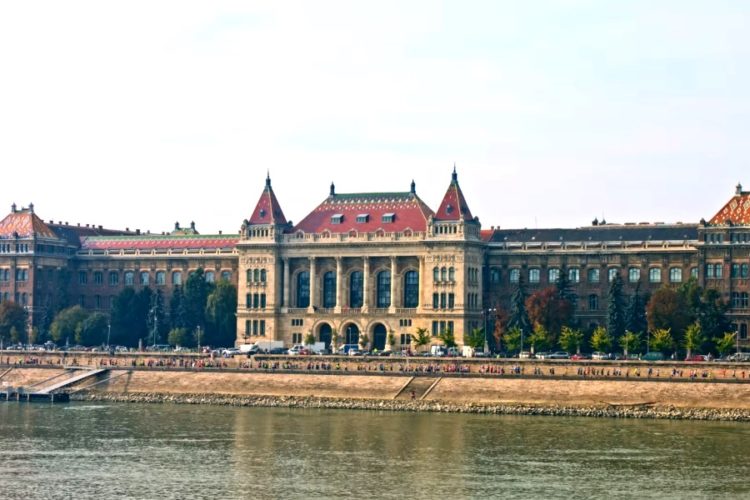 Еще одна страна признала российские ковид-сертификаты