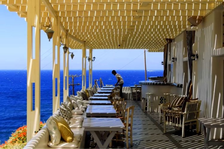 Предприятия общепита Греции просят денег у властей