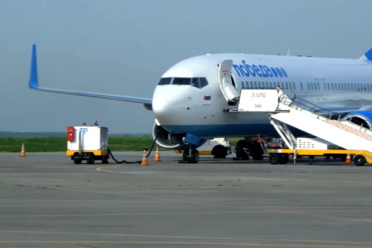 Российский лоукостер "Победа" собирается летать в обход Москвы