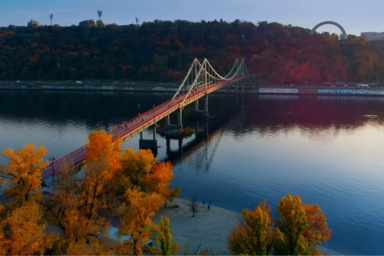 В России могут начать работать китайские гиды