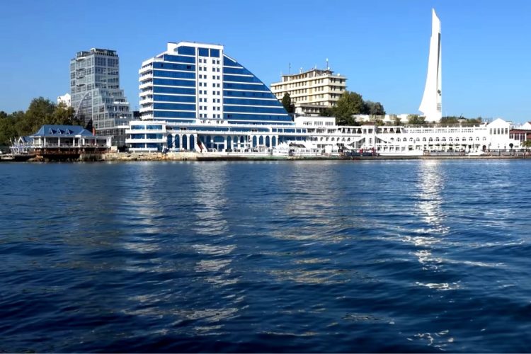 Отели Крыма проверят и уберут "лишние" звезды из-за жалоб туристов