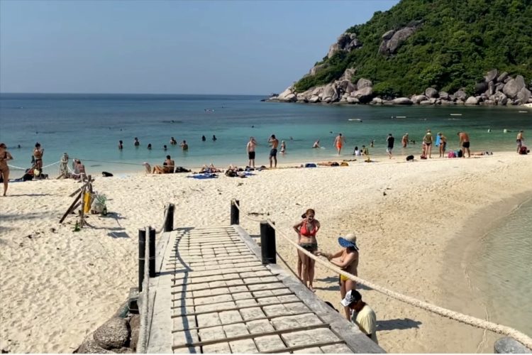 Тайские СМИ: Сейчас приглашать работников турсектора уже слишком поздно