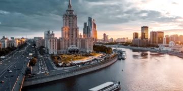 Миллион туристов может пострадать из-за отсрочки компенсаций за туры