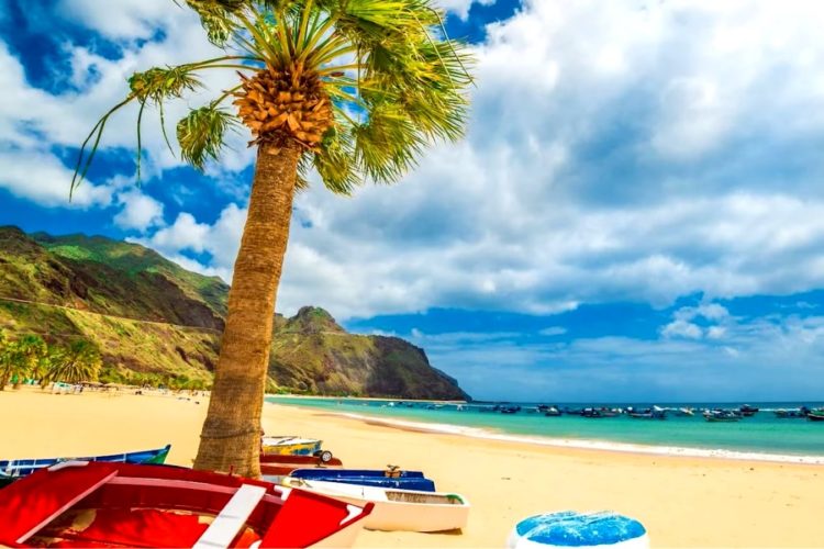 В Испании сообщили о возвращении туризма