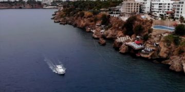 QR-коды помешают россиянам посетить популярные страны