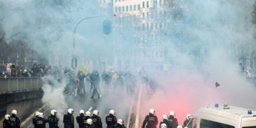 Туризм Европе не светит: Как люди пытаются противостоять ковид-правилам