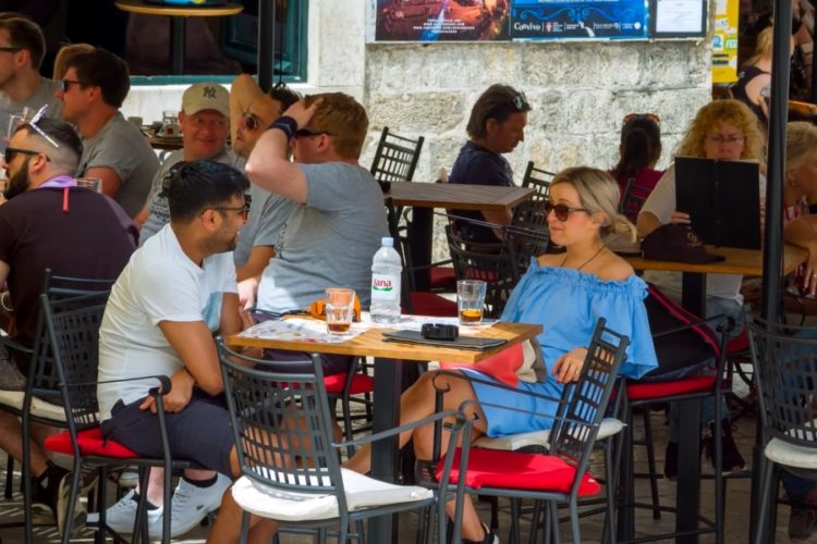 Названо число оформленных иностранцами виз в РФ за последние 3 месяца