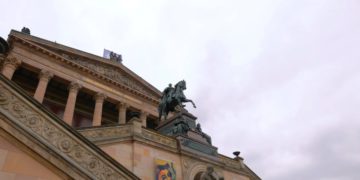 Над поездками в Германию настигла угроза